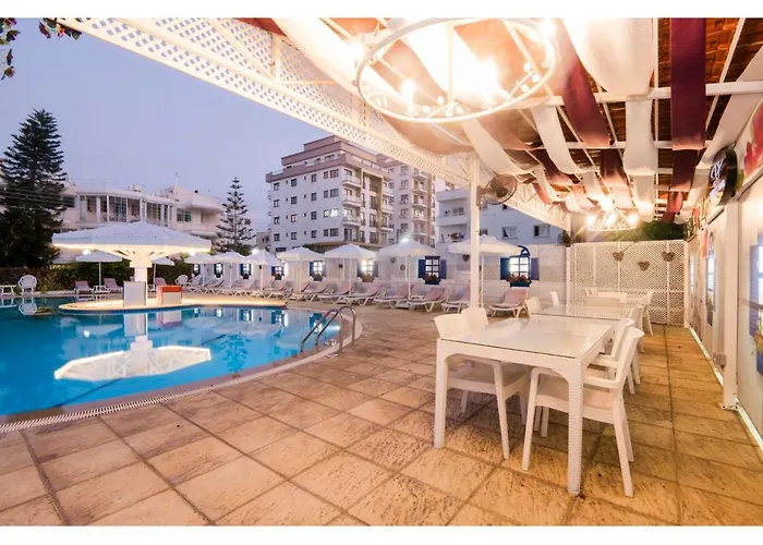 Sammy\'S Hotel